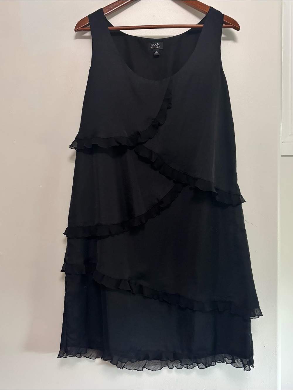 Nicole Miller Black Ruffle Layered Sleeveless Dress Size 12